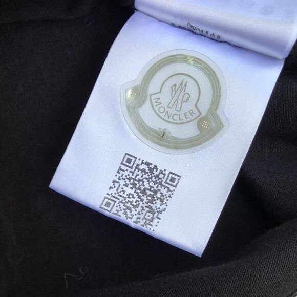 Moncler T Shirt - Picture 6 of 8